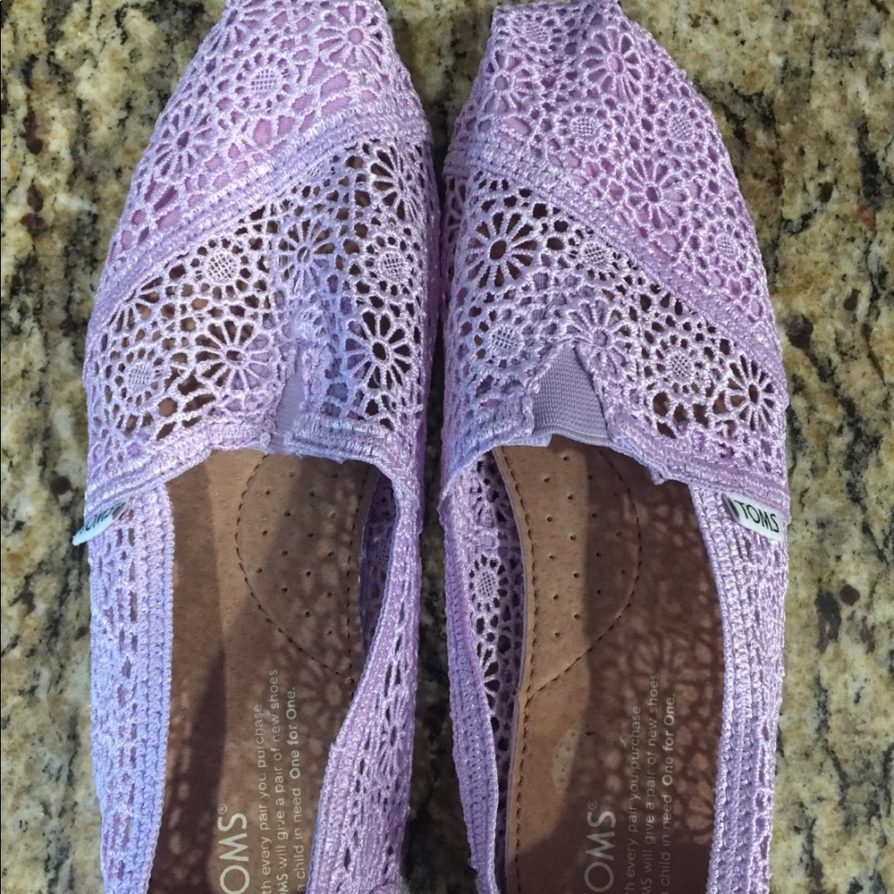 Lace Toms